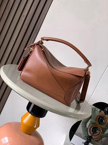 Colestore Loewe Small Featherlight Puzzle Bag in Nappa Lambskin Pecan 24x16x10cm