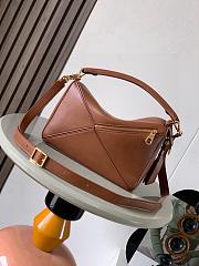 Colestore Loewe Small Featherlight Puzzle Bag in Nappa Lambskin Pecan 24x16x10cm - 4