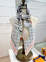 Colestore Louis Vuitton Malles Merveilleuses Square 90 Gris Clair - 5