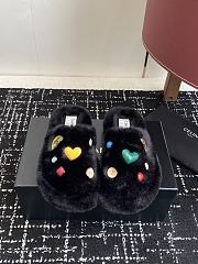 Colestore Chanel Classic Four-Season CC Furry Slippers Black - 1