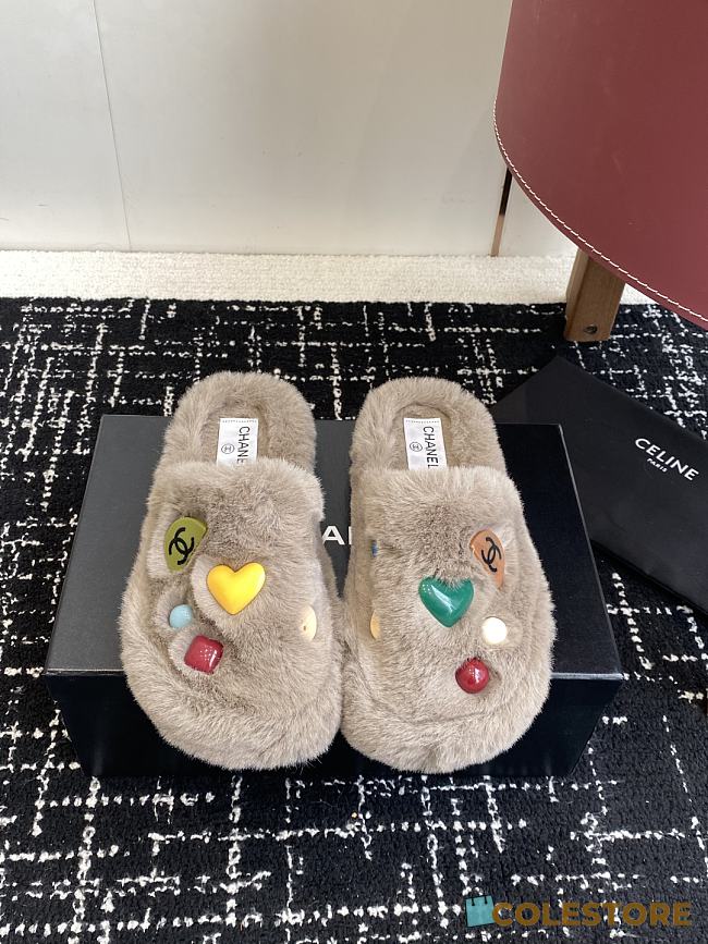 Colestore Chanel Classic Four-Season CC Furry Slippers Light Brown - 1