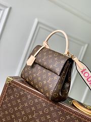 Colestore Louis Vuitton Cluny BB Black Monogram Canvas M13041 28 x 20 x 10 cm - 5