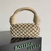 Colestore Bottega Veneta Jodie bag Beige 24x15x5cm - 1