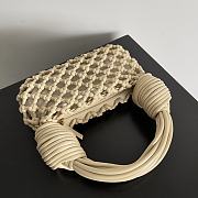Colestore Bottega Veneta Jodie bag Beige 24x15x5cm - 2