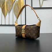 Colestore Louis Vuitton Pochette Mia Monogram M26191 22 x 14.5 x 8 cm - 5