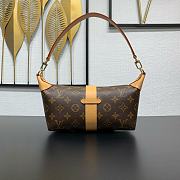 Colestore Louis Vuitton Pochette Mia Monogram M26191 22 x 14.5 x 8 cm - 4