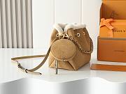 Colestore Louis Vuitton Bella Mahina Beige Suede Leather M11839 19 x 22 x 14 cm - 6
