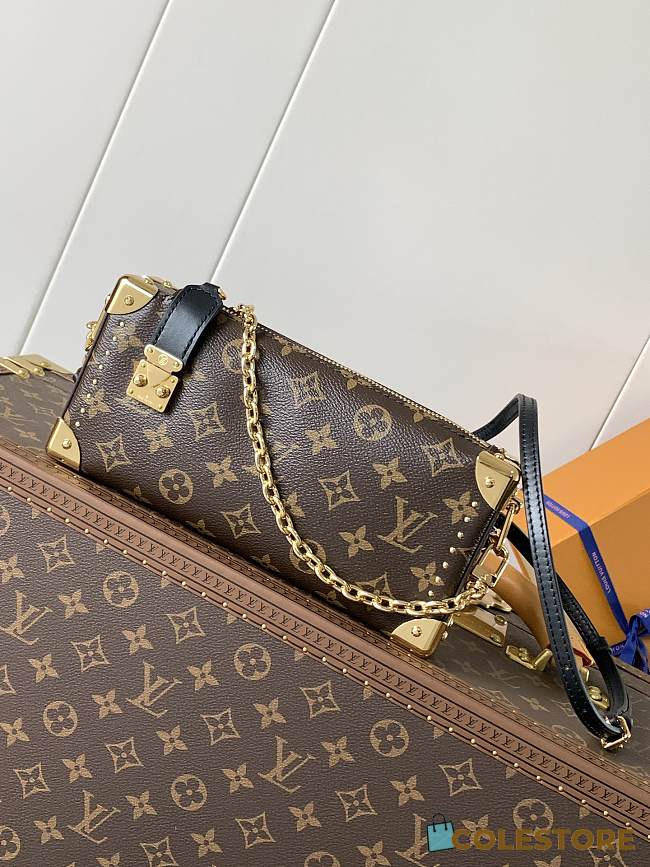 Colestore Louis Vuitton Slim Trunk Monogram Brown M13147 23 x 12 x 4 cm - 1