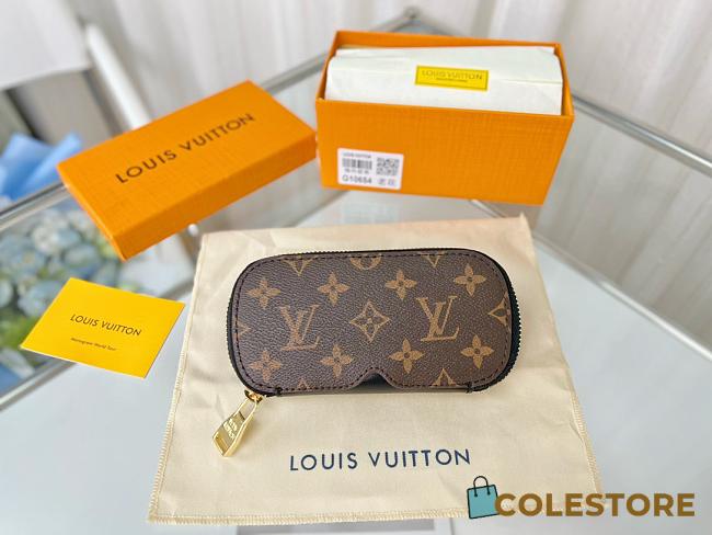 Colestore  Louis Vuitton Sunglasses Pouch GM Monogram Canvas - 1