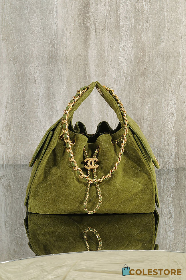 Colestore Chanel 25 Mini Handbag Suede & Gold Metal Green 20x22x12.5cm - 1