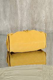 Colestore Chanel 25 Mini Handbag Suede & Gold Metal Yellow 20x22x12.5cm - 5