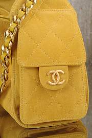 Colestore Chanel 25 Mini Handbag Suede & Gold Metal Yellow 20x22x12.5cm - 2