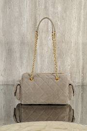 Colestore Chanel Small Bowling Bag Suede & Gold Metal Light Grey 15.5x24x11.5cm - 5