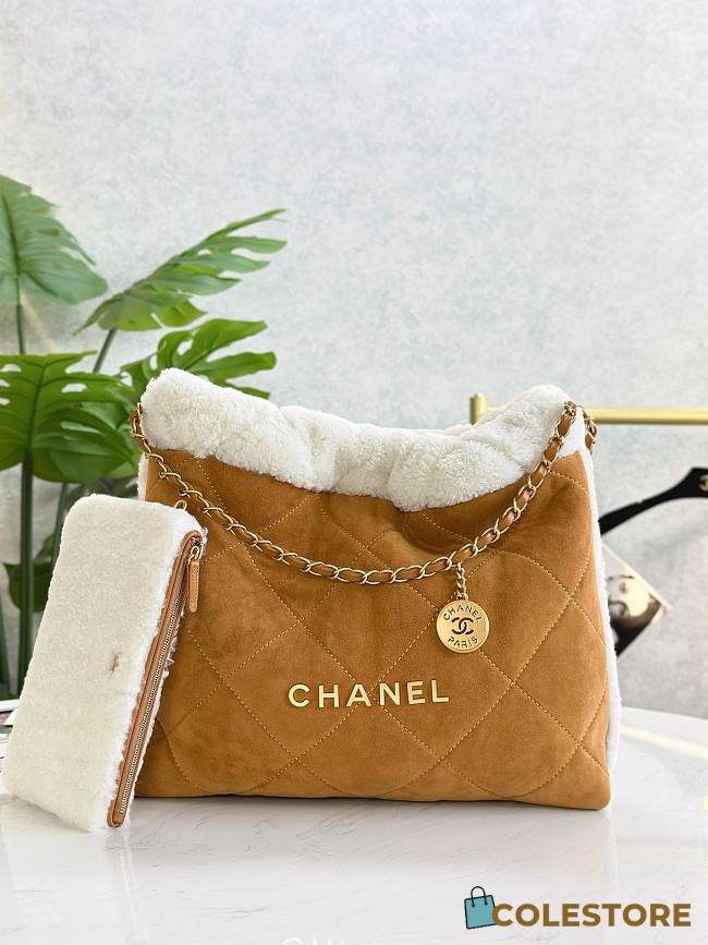Colestore Chanel 22 Bag Tan Suede and White Shearling 39x42x8cm - 1