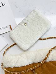 Colestore Chanel 22 Bag Tan Suede and White Shearling 39x42x8cm - 4
