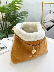 Colestore Chanel 22 Bag Tan Suede and White Shearling 39x42x8cm - 5