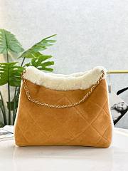 Colestore Chanel 22 Bag Tan Suede and White Shearling 39x42x8cm - 2