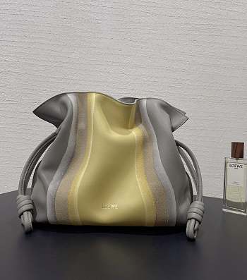 Colestore Loewe Medium Flamenco Clutch Landscape in Nappa Calfskin Sparkling Grey/Butter 30x24.5x10.5cm