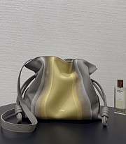 Colestore Loewe Medium Flamenco Clutch Landscape in Nappa Calfskin Sparkling Grey/Butter 30x24.5x10.5cm - 3