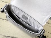 Colestore Louis Vuitton District PM Taiga in Grey 26 x 20 x 7cm - 3