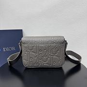 Colestore Dior Saddle Small Messenger Bag with Flap Dior Gravity Grey Leather and Grey Grained Calfskin 23 x 17.5 x 6cm - 2