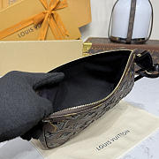 Colestore Louis Vuitton Pochette Accessoires Monogram Black M26473 23.5x4x13.5cm - 3