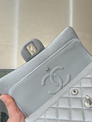 Colestore Chanel Classic Flap Bag Metalic Silver Caviar Leather 23x14.5x6cm - 5