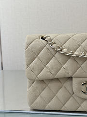 Colestore Chanel Classic Flap Bag Cream Caviar Leather 23x14.5x6cm - 3