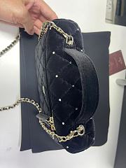 Colestore Chanel Vanity bag with Strap Velvet, Stones & Gold Plated Metal Black  17 x 19.5 x 5cm - 2