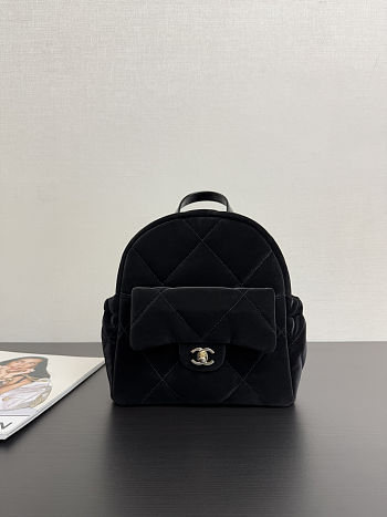 Colestore Chanel Backpack Suede & Gold Metal Black  22 x 22.5 x 8.5cm