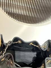 Colestore Chanel 25 Mini Handbag Crinkled Effect Glossy calfskin, Gold metallic & Ruthenium plated metallic Black 20x22x12.5cm - 4