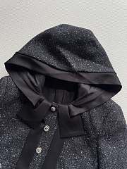 Colestore Chanel Gray-black Tweed Coat with a Hood, Featuring Bow and Jeweled Button Details - 5