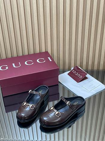 Colestore Gucci Women's Mary Jane Mule with Horsebit in Brown Patent
