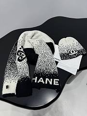 Colestore Chanel Beanie Hat & Towel Cashmere & Wool Black & White - 5