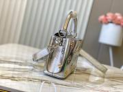 Colestore Louis Vuitton Capucines Mini Features a Metallic Silver 21x14x8cm - 5