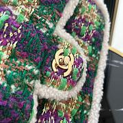 Colestore Chanel Large Flap Bag  Tweed, Shearling Lambskin & Gold-Tone Metal  Green, Purple, Ecru & Brown 26.5x19.5x9cm - 4