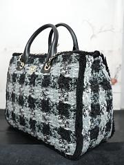 Colestore Chanel Small Tote Tweed, Shearling Lambskin & Gold-Tone Metal  Black & Grey 24x33.5x11cm - 2