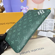 Colestore Louis Vuitton Key Pouch M Monogram Canvas Green 24x1x15.5cm - 6
