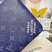 	 Colestore Louis Vuitton Key Pouch M Monogram Canvas Blue 24x1x15.5cm - 2