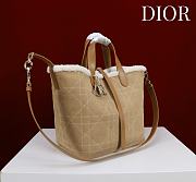 Colestore Dior DiorAlps Medium Dior Toujours Vertical Tote Bag Beige Macrocannage Suede Calfskin and Ecru Merino Wool 23x24x16cm - 3