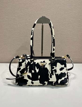 Colestore Prada Galleria Medium Printed Leather Bag White/Black 30x14x10.5cm