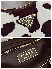 Colestore Prada White/dark Brown Prada Aimèe Medium Printed Leather Shoulder Bag 31x18x10cm - 2