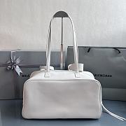 Colestore Balenciaga Bowling Carrie Leather Shoulder bag in White 36x16x18.7cm - 3