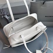 Colestore Balenciaga Bowling Carrie Leather Shoulder bag in White 36x16x18.7cm - 2
