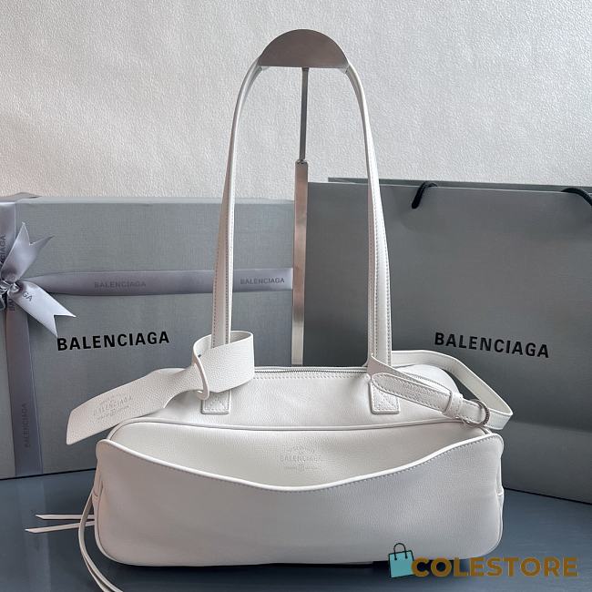 	 Colestore Balenciaga Carrie Bowling Small Leather Shoulder bag in White 31x12x12cm - 1