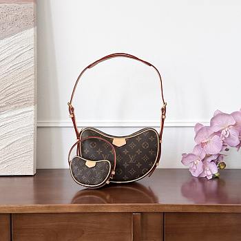 Colestore Croissant Bag MM Monogram Canvas M46828 15x5x25cm