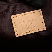 Colestore Croissant Bag MM Monogram Canvas M46828 15x5x25cm - 2
