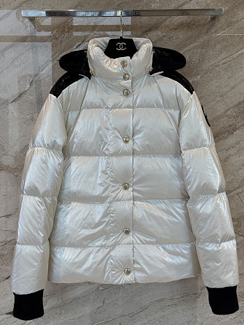 	 Colestore Chanel Down jackets Synthetic White & Black