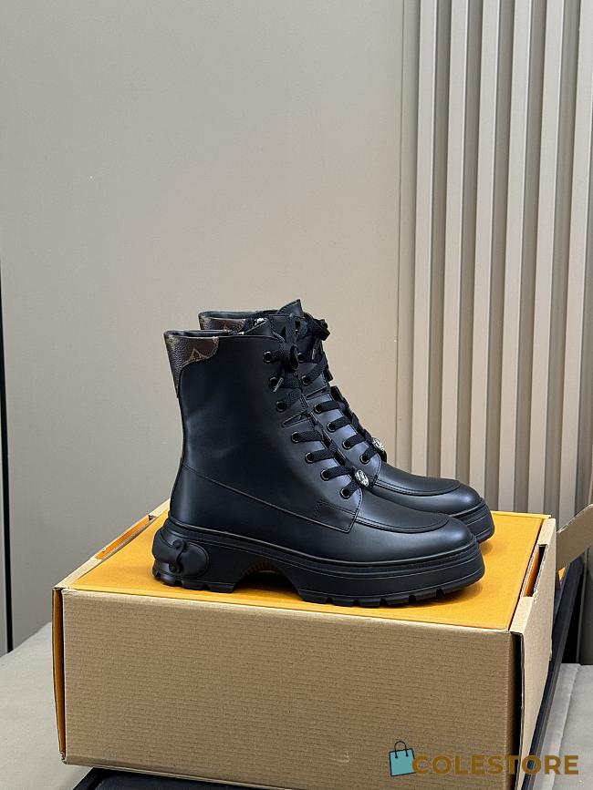 Colestore Louis Vuitton LV Squad Lace-up Ankle Boot - 1