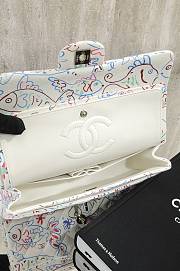 Colestore Chanel Classic Flap bag with a unique graphic print pattern 25cm - 6